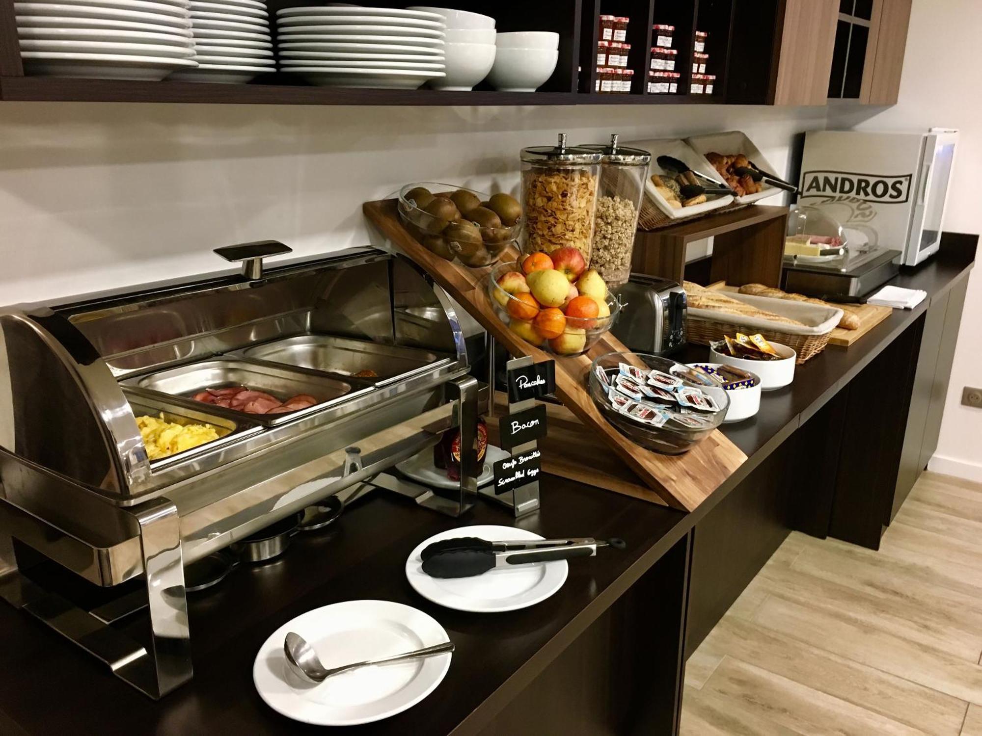 Brit Hotel Martigues Nord Zewnętrze zdjęcie