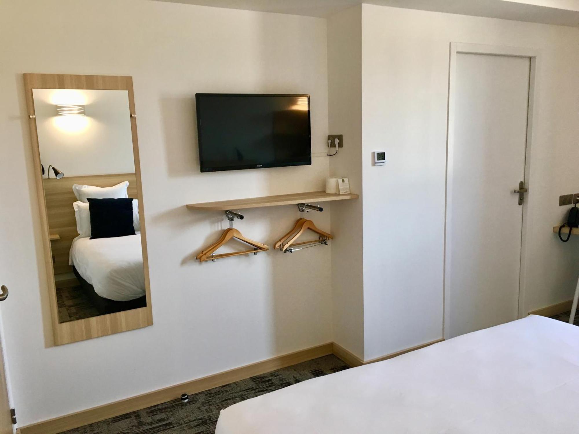 Brit Hotel Martigues Nord Zewnętrze zdjęcie
