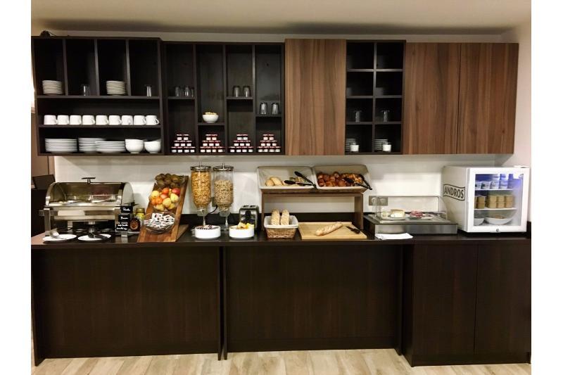 Brit Hotel Martigues Nord Zewnętrze zdjęcie